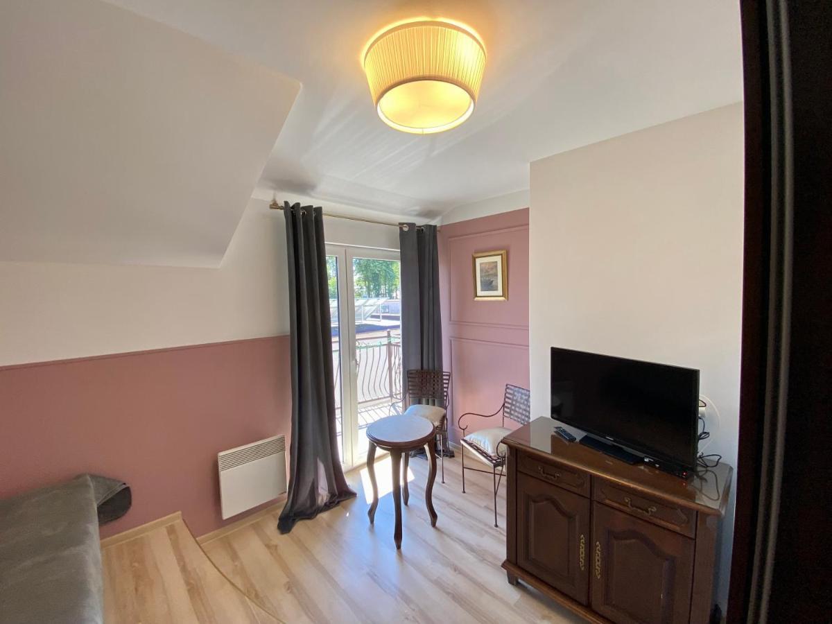 Bed & Breakfast Atena Leba